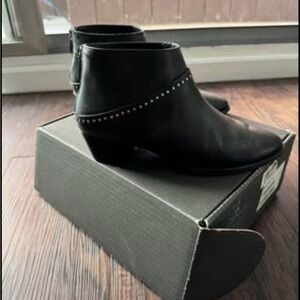 Sleek Black Ankle Booties with Chain Detail